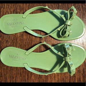 Valentino Rockstud Jelly Thong Sandels